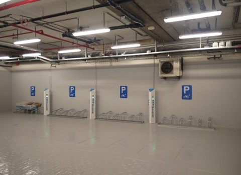 Bord elektrisch laadpunt fiets